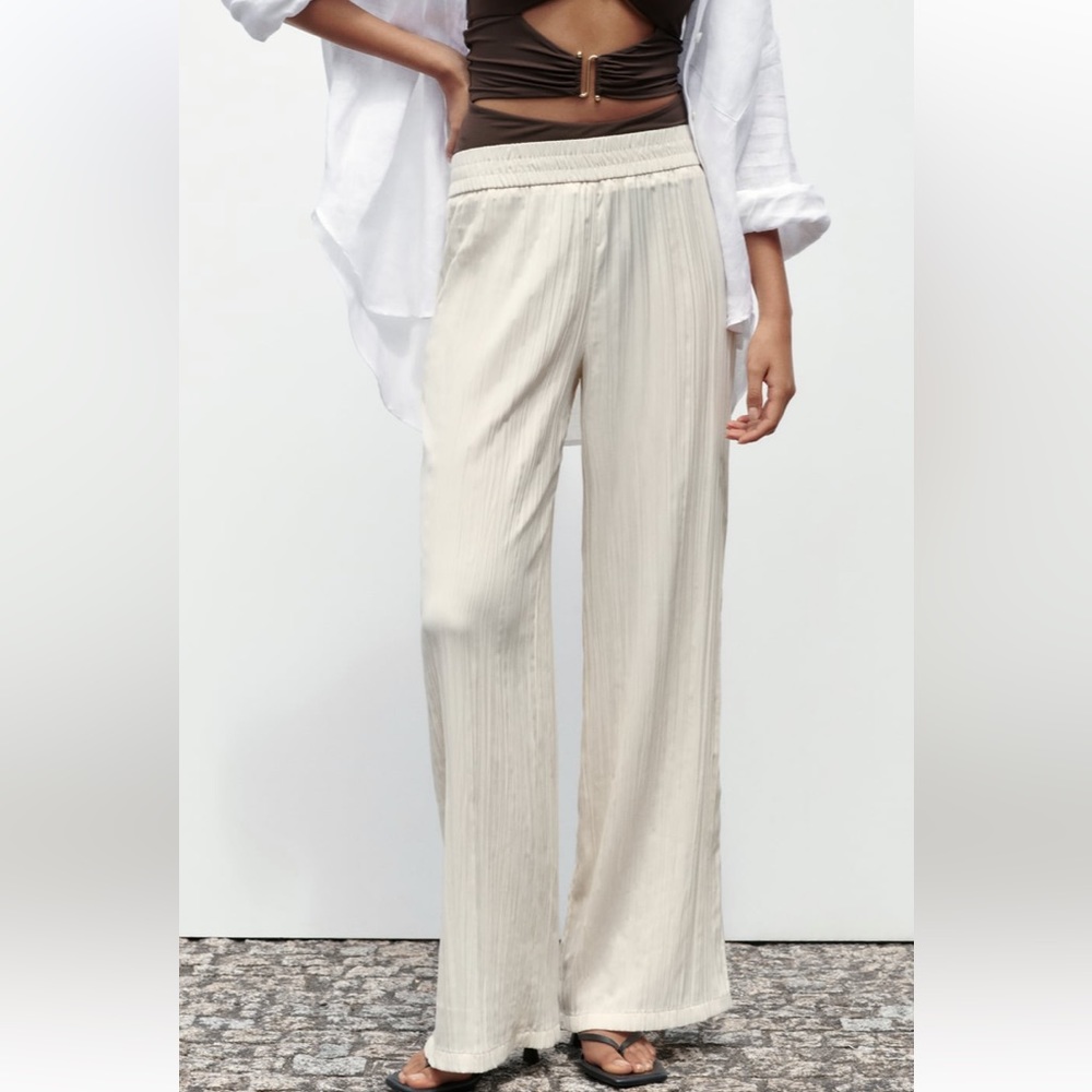 ZARA Cream Flowy Pants 🍨